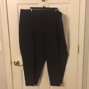 Apt 9 Mid Rise Black Capris Size 22W
